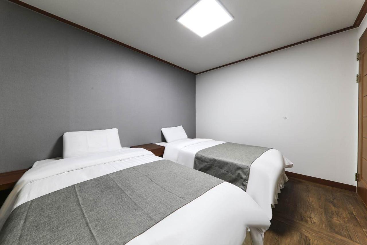 โฮเต็ล เมเจอร์ เชจู Hotel เมืองเชจู ภายนอก รูปภาพ