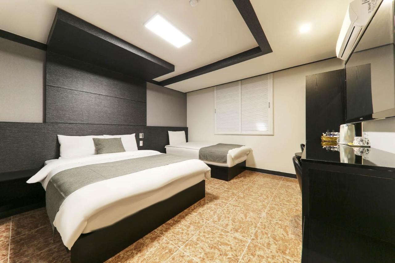 โฮเต็ล เมเจอร์ เชจู Hotel เมืองเชจู ภายนอก รูปภาพ