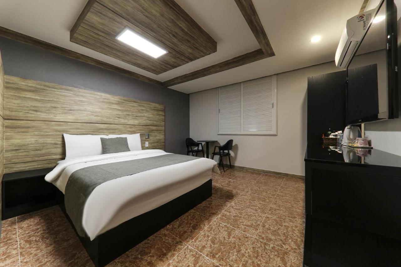 โฮเต็ล เมเจอร์ เชจู Hotel เมืองเชจู ภายนอก รูปภาพ