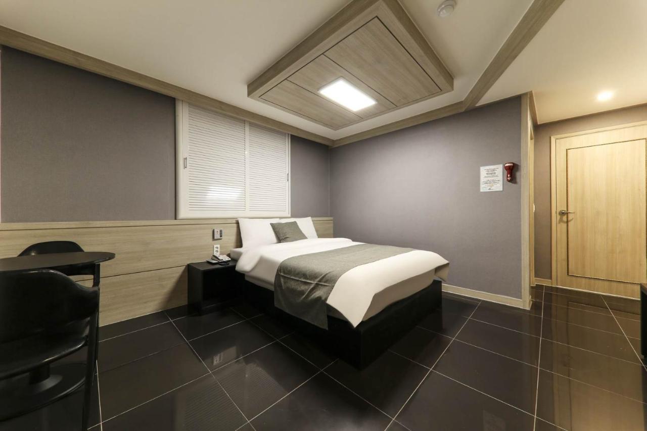 โฮเต็ล เมเจอร์ เชจู Hotel เมืองเชจู ภายนอก รูปภาพ