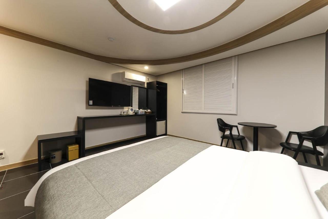 โฮเต็ล เมเจอร์ เชจู Hotel เมืองเชจู ภายนอก รูปภาพ