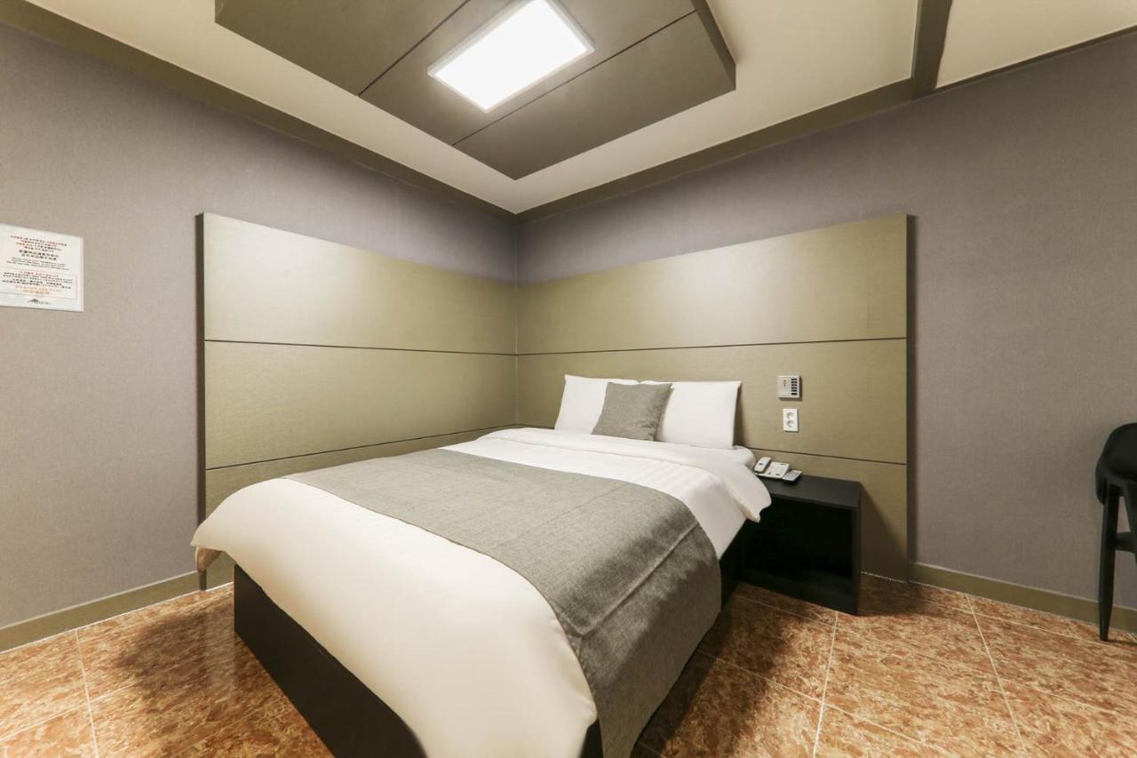 โฮเต็ล เมเจอร์ เชจู Hotel เมืองเชจู ภายนอก รูปภาพ