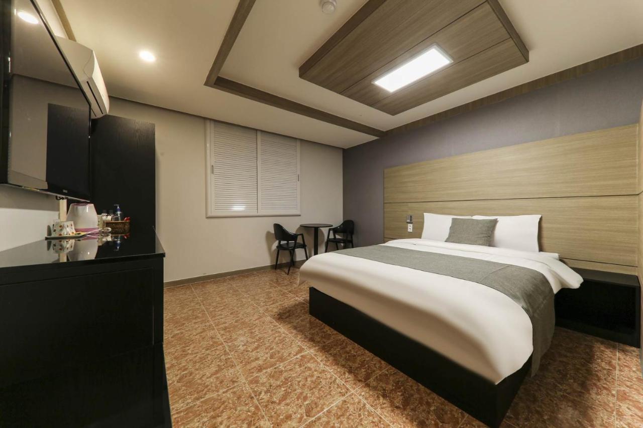 โฮเต็ล เมเจอร์ เชจู Hotel เมืองเชจู ภายนอก รูปภาพ