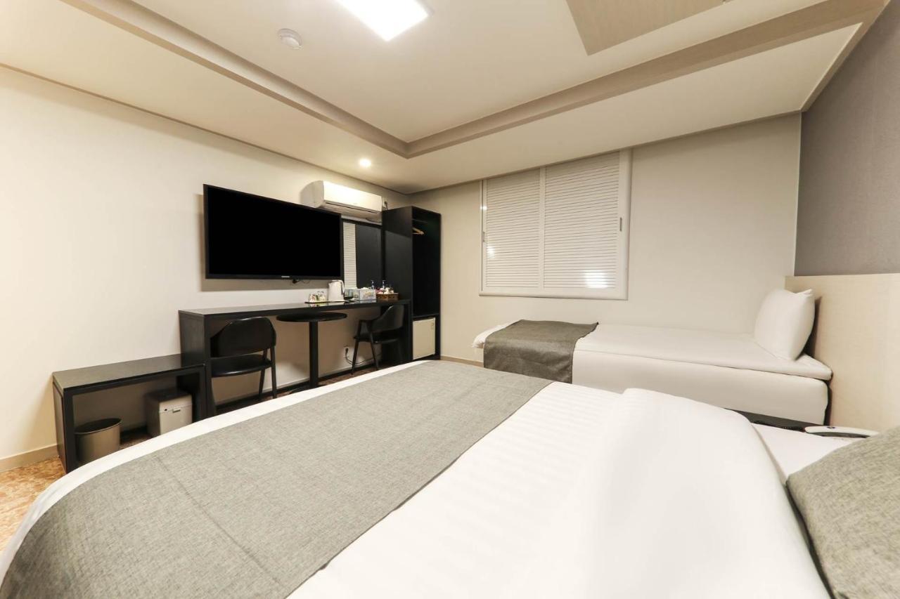 โฮเต็ล เมเจอร์ เชจู Hotel เมืองเชจู ภายนอก รูปภาพ